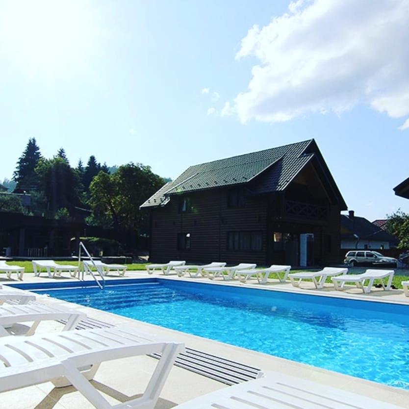 Villa Paraiso Karpaty Tesnitska Екстериор снимка